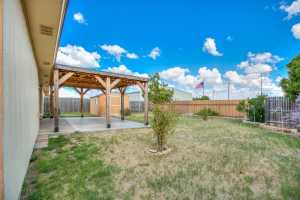 802 Fisher St (15)