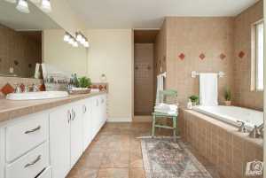 101 Las Lomas Dr (11)