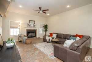 101 Las Lomas Dr (4)