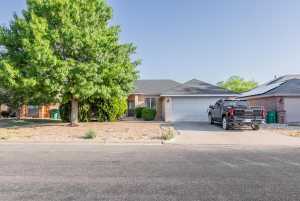 1762 Louise Dr