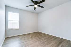 1117 E 26th St (14)