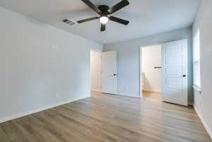 1117 E 26th St (20)