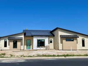 5025 Wolf Creek Dr