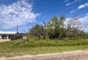 8610 N Valley Dr (3)
