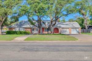 906 Ave J (4)