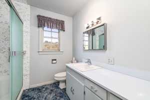 906 Ave J (28)