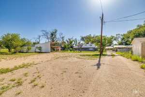 906 Ave J (44)