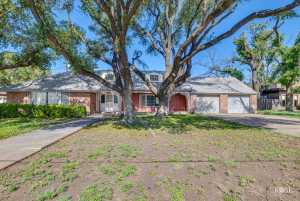906 Ave J (7)