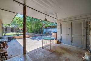 2821 Twohig Ave (21)