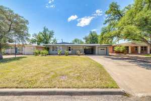 2821 Twohig Ave (29)