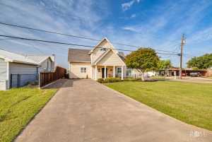 3045 Red Bluff Circle (39)