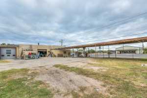 2917 N Chadbourne St (23)