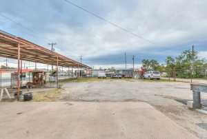 2917 N Chadbourne St (6)