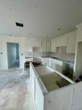 926 E 39th St (5)