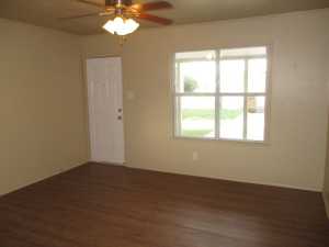 626 N Schroeder Ave (3)