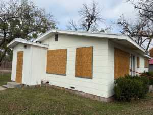 121 N Buchanan St (4)