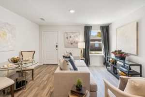 33-35 W 8th St (5)