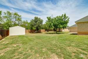 1258 Gleneagles Dr (33)