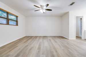 1809 N Harrison St (10)