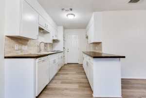 1809 N Harrison St (14)