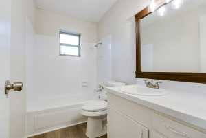 1809 N Harrison St (7)