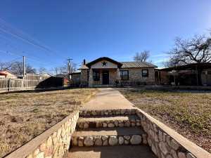 1717 W Ave I (11)