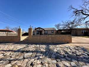 1717 W Ave I (12)