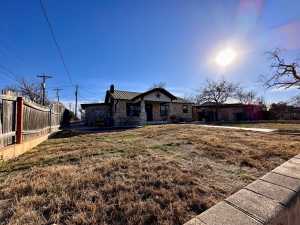 1717 W Ave I (13)