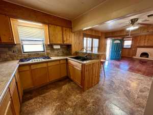 1717 W Ave I (4)