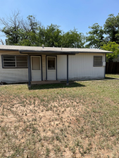 131 Oakwood St (7)