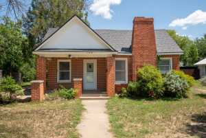 2309 Houston St (2)