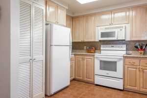 902 Ave D (10)