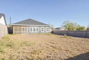 213 S Buchanan St (12)