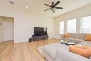 213 S Buchanan St (4)