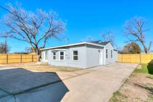 715 N Monroe St (18)