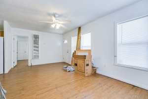 322 S Madison St (19)