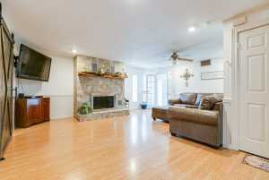 322 S Madison St (9)