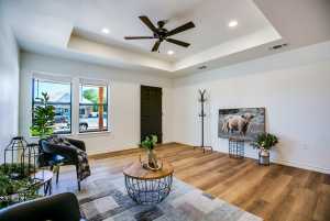 702 W Ave Z (10)