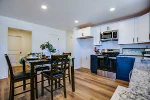 702 W Ave Z (12)