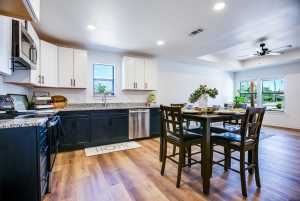 702 W Ave Z (14)