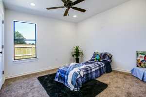 702 W Ave Z (19)