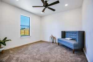 702 W Ave Z (23)