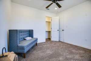 702 W Ave Z (24)
