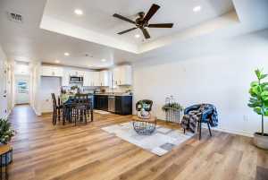 702 W Ave Z (6)