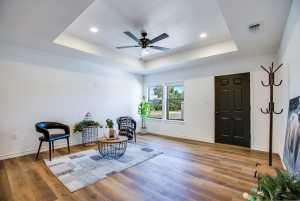 702 W Ave Z (9)