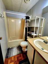 111 W Duncan Ave (22)
