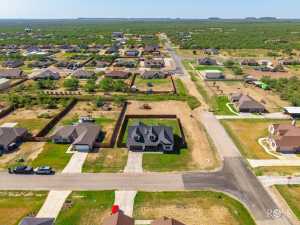 8483 Lynx Lane (31)