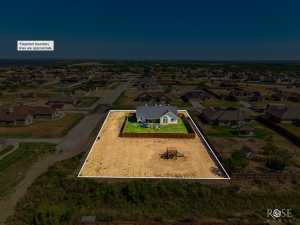 8483 Lynx Lane (33)