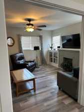 1622 Rio Grande St (8)