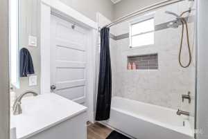 1022 N Jefferson St (40)